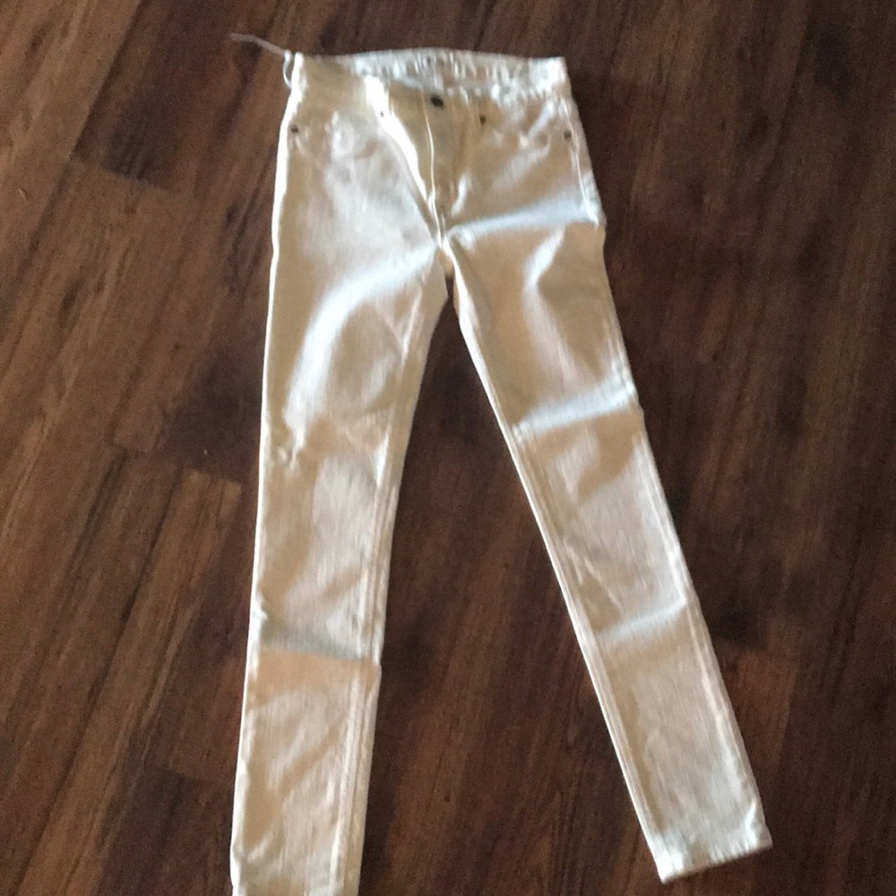 NWT Hudson jeans. 25